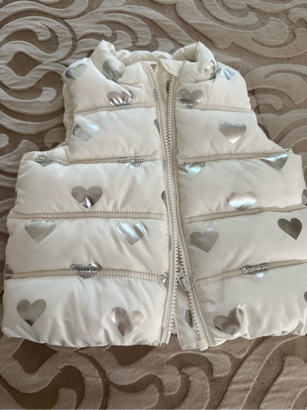 Girls White Puffer Vest with Silver Heart Print